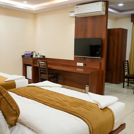 Sri Krishna Inn - Kempegowda Airport Bangalore Devanahalli Екстериор снимка