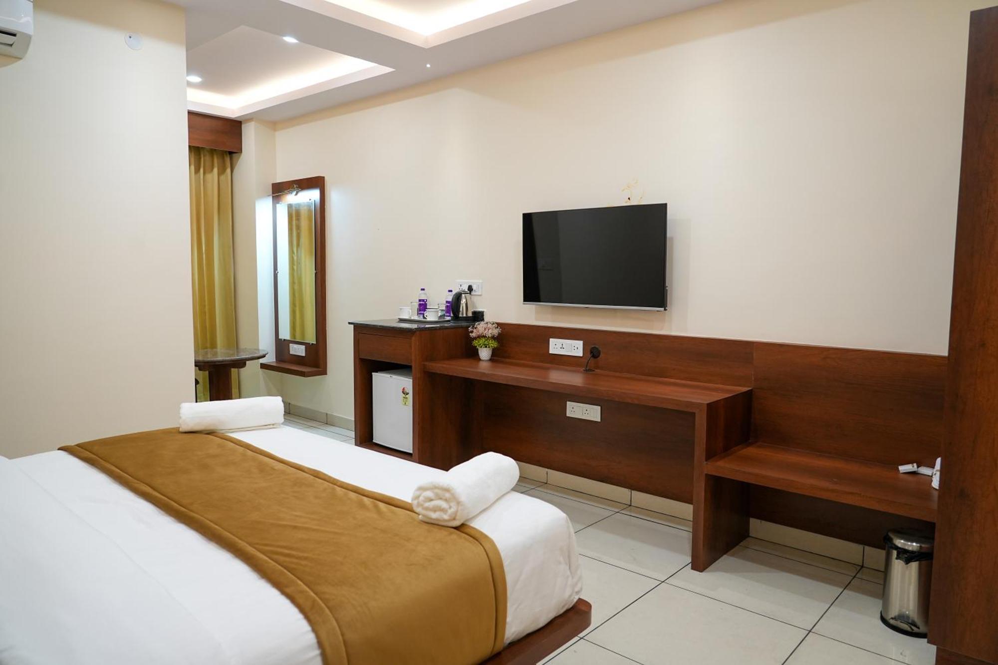 Sri Krishna Inn - Kempegowda Airport Bangalore Devanahalli Екстериор снимка