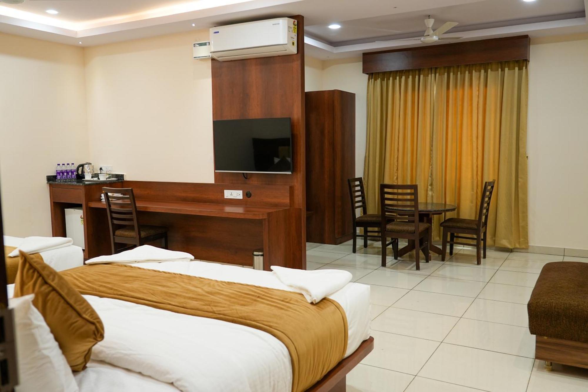 Sri Krishna Inn - Kempegowda Airport Bangalore Devanahalli Екстериор снимка