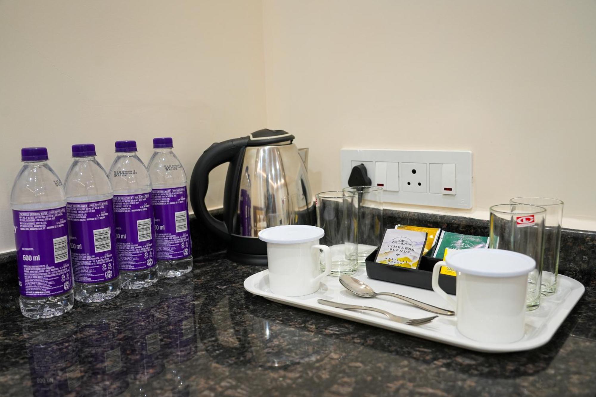 Sri Krishna Inn - Kempegowda Airport Bangalore Devanahalli Екстериор снимка